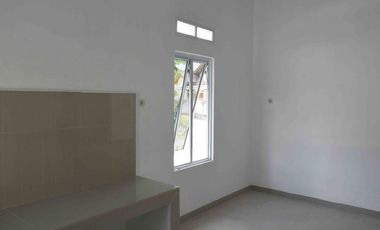 RUMAH CLUSTER PENJAGAAN SECURITY 24 JAM COCOK SEKALI SEBAGAI HUNIAN