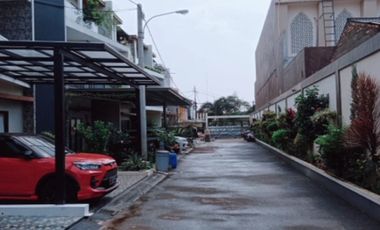 READY Cluster 3 lt Rooftop Modern Akses Lbr dkt Jl Ry Tol Jatiasih Bekasi