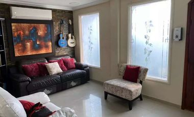 Venta de casa en Villa Club, cerca a la Aurora, via Puntilla Samborondón