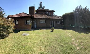 Quinta 5 Ambientes En Venta - La Reja, Moreno