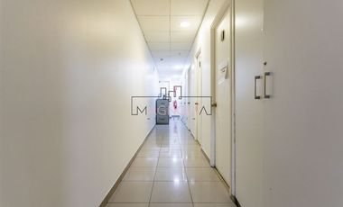 Espaciosa y Cómoda oficina en venta en Barrio El Golf