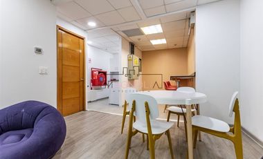 Espaciosa y Cómoda oficina en venta en Barrio El Golf