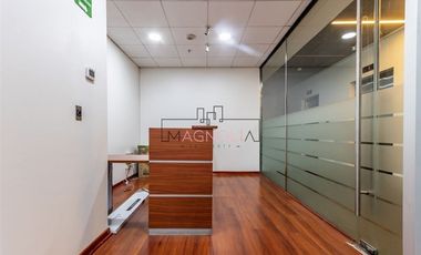 Espaciosa y Cómoda oficina en venta en Barrio El Golf