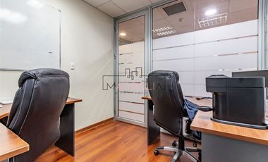 Espaciosa y Cómoda oficina en venta en Barrio El Golf