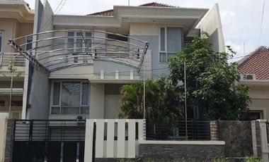 Rumah disewakan di Genteng, Surabaya