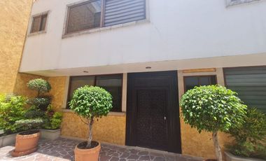 Hermosa Casa en Venta 350 m2 en Coyoacan.
