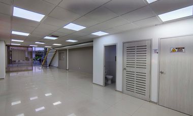 local en arriendo en portal del genovés. Cod A100049