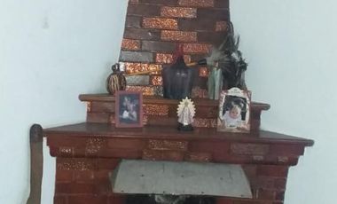 MUY BUENA CASA  4 AMB. EN ESQUINA, COCHERA, JARDIN, PATIO, GALERIA, GALPON, TERRAZA, EXCELENTE ESTADO Y UBICACION