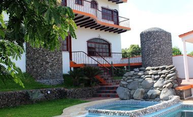 Espectacular casa en VENTA con acceso a la playa, alberca, terraza con vista al mar, 4 recamaras, ideal para casa de descanso