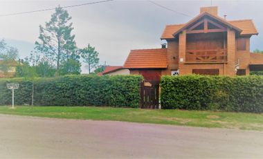 Se vende Excelente casa con 3 dormitorios, Nuevo Merlo