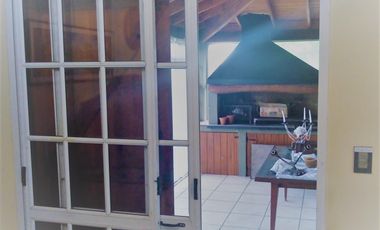Se vende Excelente casa con 3 dormitorios, Nuevo Merlo