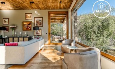 Comisión rebajada! Lujosa casa de 6D y 4B Golf de Manquehue