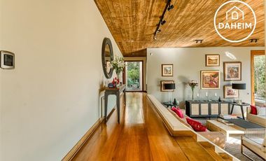 Comisión rebajada! Lujosa casa de 6D y 4B Golf de Manquehue