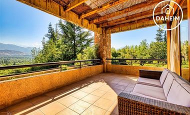Comisión rebajada! Lujosa casa de 6D y 4B Golf de Manquehue