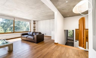Comisión rebajada! Lujosa casa de 6D y 4B Golf de Manquehue