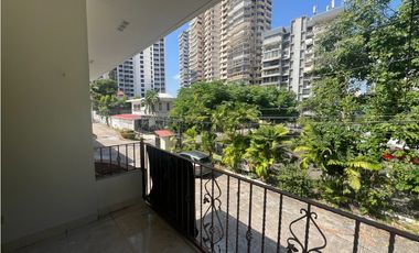 Venta de casa con Garita de Seguridad en Punta Paitilla