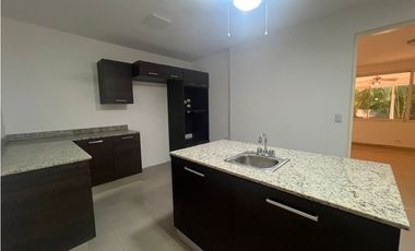 Venta de casa con Garita de Seguridad en Punta Paitilla
