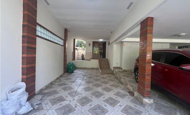 Venta de casa con Garita de Seguridad en Punta Paitilla