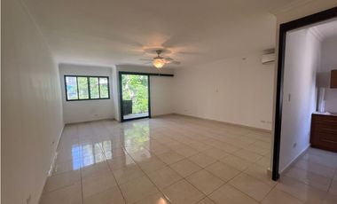 Venta de casa con Garita de Seguridad en Punta Paitilla