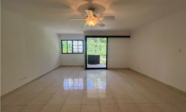 Venta de casa con Garita de Seguridad en Punta Paitilla