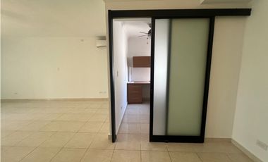 Venta de casa con Garita de Seguridad en Punta Paitilla
