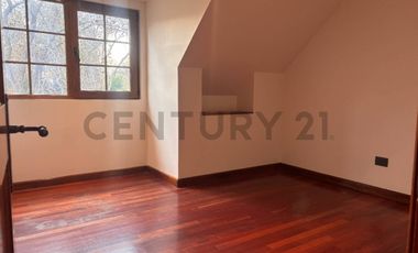 CASA INGLESA EN ARRIENDO EN LAS BRISAS, 6 DORMITORIOS