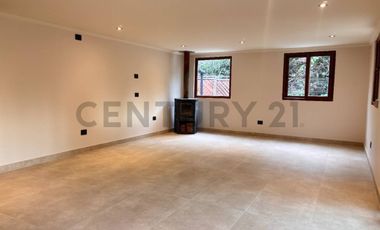 CASA INGLESA EN ARRIENDO EN LAS BRISAS, 6 DORMITORIOS