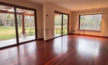 CASA INGLESA EN ARRIENDO EN LAS BRISAS, 6 DORMITORIOS