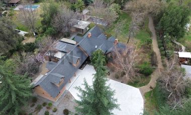 CASA INGLESA EN ARRIENDO EN LAS BRISAS, 6 DORMITORIOS