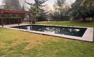 CASA INGLESA EN ARRIENDO EN LAS BRISAS, 6 DORMITORIOS