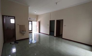 Rumah Lebak Indah Jaya, Strategis, Murah