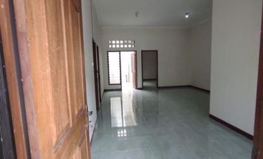 Rumah Lebak Indah Jaya, Strategis, Murah