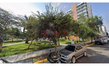 Acogedor Y Amplio Departamento En Urb. Santa Edelmira (3Er Piso)