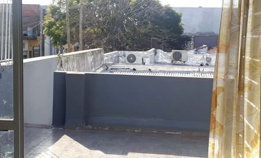 Departamento Tipo Casa en venta en Quilmes Oeste