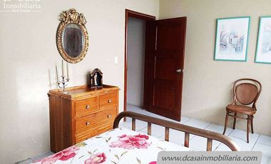 Casa de Venta Amoblada - Machángara, 9 habitaciones,15 garajes