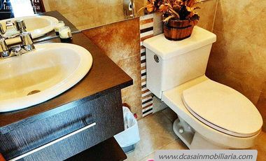 Casa de Venta Amoblada - Machángara, 9 habitaciones,15 garajes