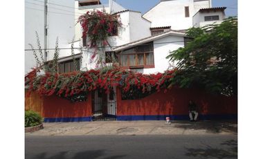 Alquiler - Casa - Cerca Del Mercado El Eden