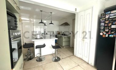 VENDO LINDA PROPIEDAD ESTILO PROVENZAL EN SANTA ELENA CHICUREO NORTE
