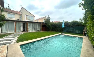 VENDO LINDA PROPIEDAD ESTILO PROVENZAL EN SANTA ELENA CHICUREO NORTE