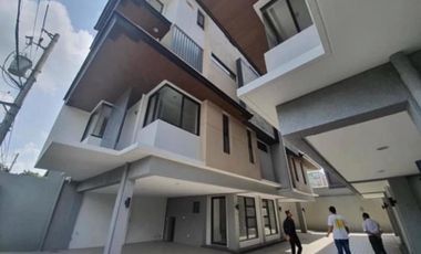 FOR SALE: TOWNHOUSE UNITS IN SCOUT QC