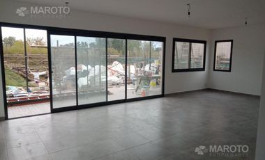CASA EN VENTA Y ALQUILER  EN PUERTOS DE ESCOBAR  - FINANCIA - MAROTO PROPIEDADES-
