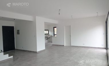 CASA EN VENTA Y ALQUILER  EN PUERTOS DE ESCOBAR  - FINANCIA - MAROTO PROPIEDADES-
