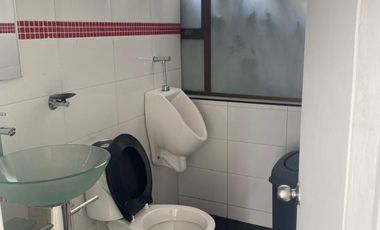 local en arriendo en santa barbara-usaquén. Cod A51944