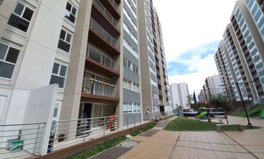 apartamento en arriendo en c.r bosque reservado  piso 14. Cod A13930