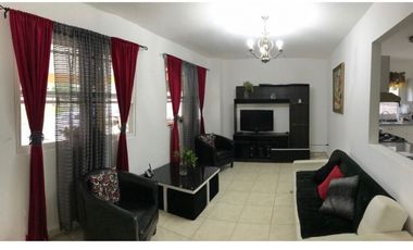 Alquiler de casa en PH Villas del Golf, Brisas del Golf