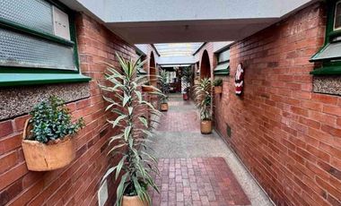 Casa Los Cedritos ID: 165859r