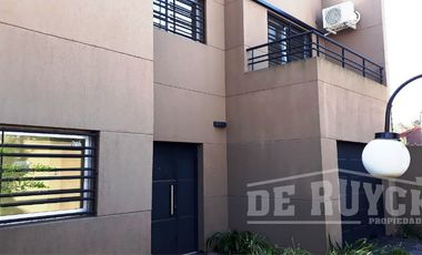 Casa en venta en Quilmes Oeste