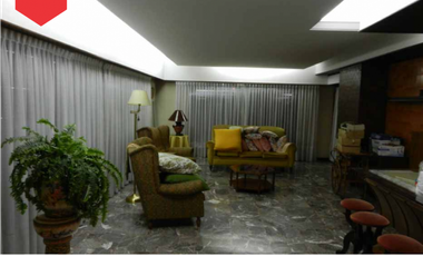 CASA DE ALTO (Calle 28 esq. 25)