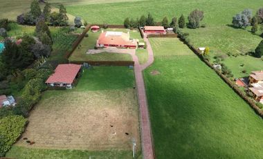 casa en arriendo en siberia. Cod A4696