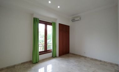 Town House di Cipete dg Privat Pool dan Taman & Semi Furnished HSE-A0517
